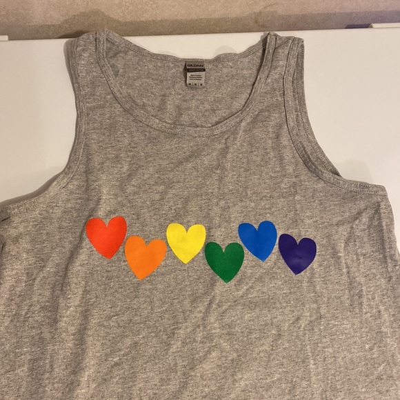 Mens Medium Rainbow Hearts Acceptance Tank - Picture 2 of 4